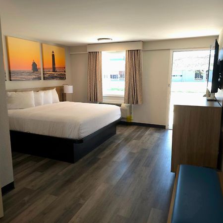 Days Inn And Suites By Wyndham Port Huron Εξωτερικό φωτογραφία