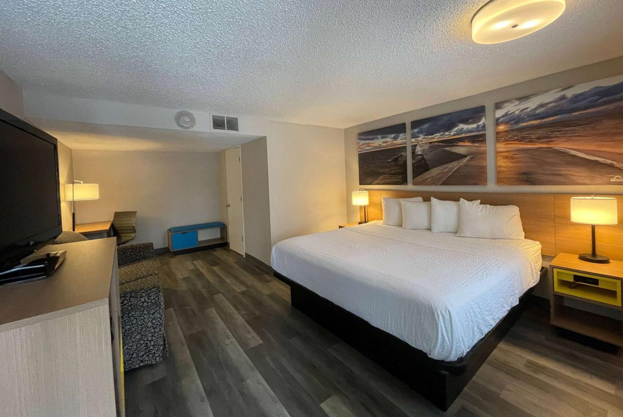 Days Inn And Suites By Wyndham Port Huron Εξωτερικό φωτογραφία