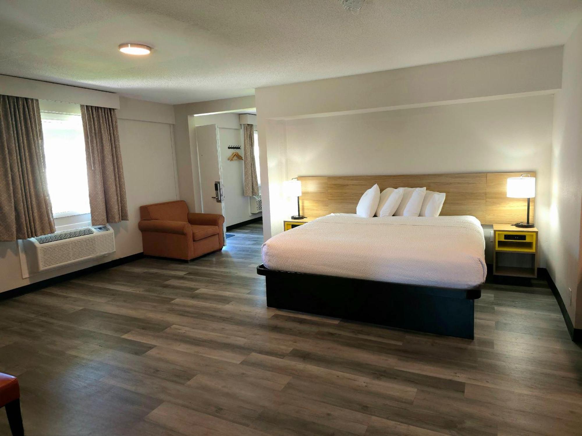 Days Inn And Suites By Wyndham Port Huron Εξωτερικό φωτογραφία