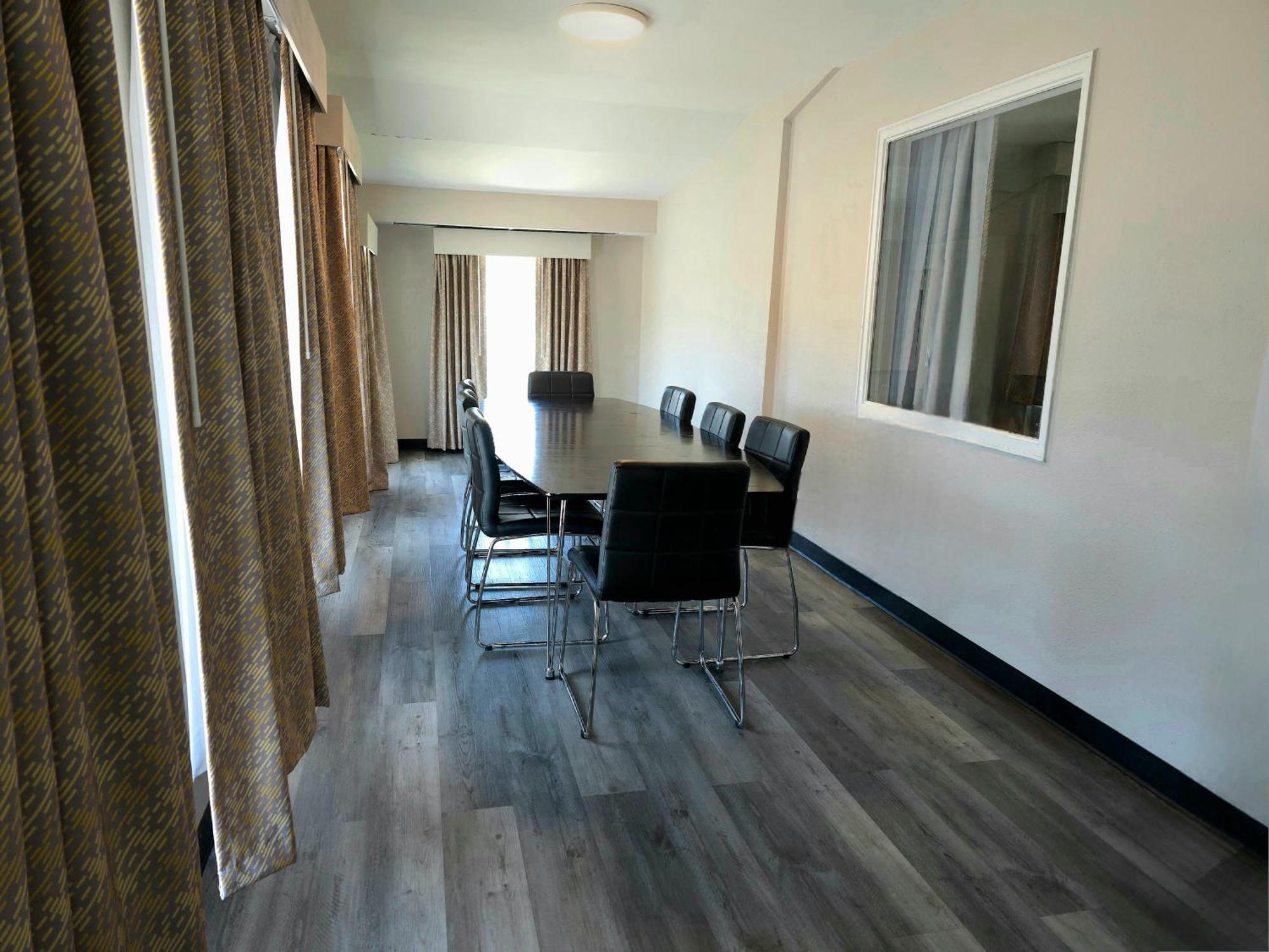 Days Inn And Suites By Wyndham Port Huron Εξωτερικό φωτογραφία